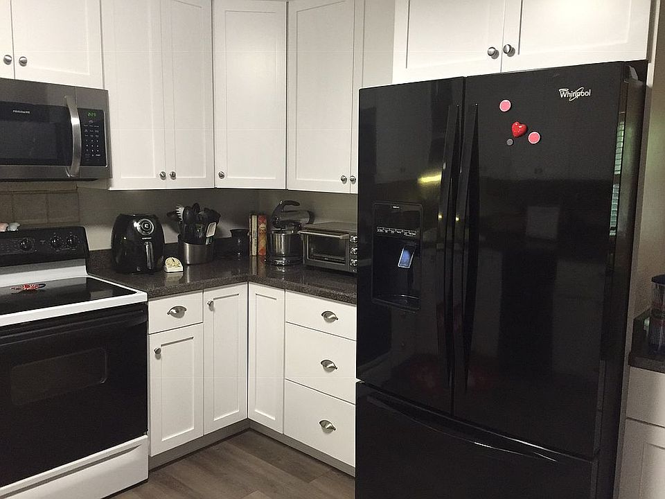 1st image of 585 S Sparkman Ave