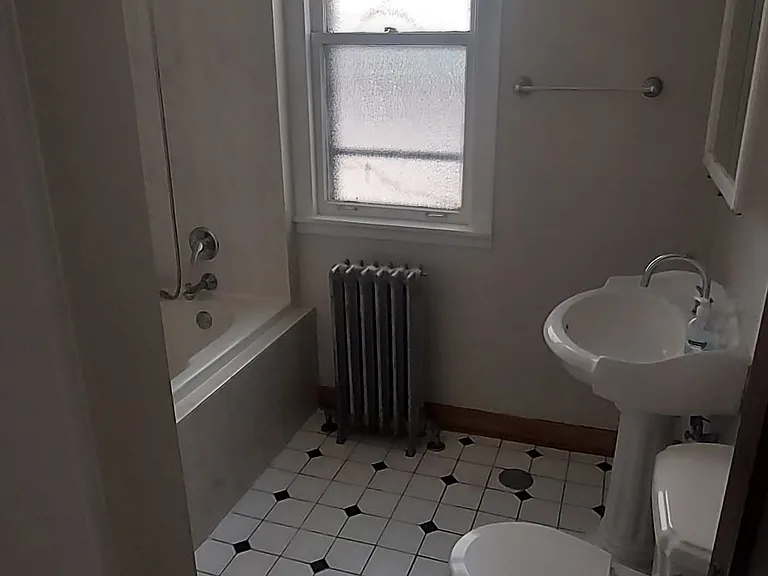 6323 N Wayne Ave #2 — Photo 8