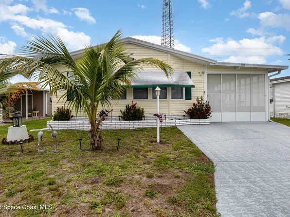 1217 Chipewa Dr, Barefoot Bay, FL 32976