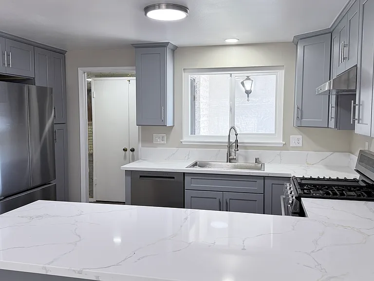 11152 Bennington St — Photo 1