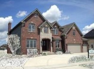 5311 Bamboo Ln, Naperville, IL 60564
