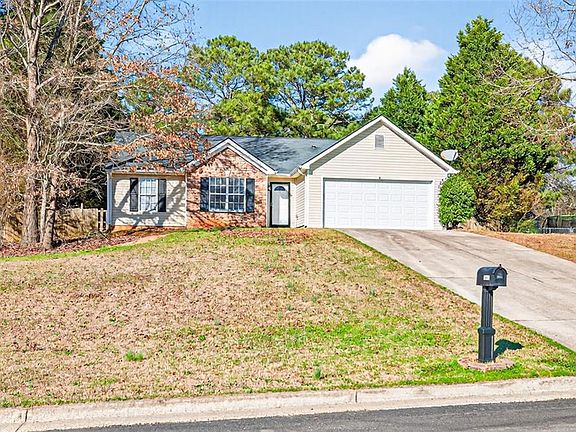 2nd image of 1411 Elliotts Ln