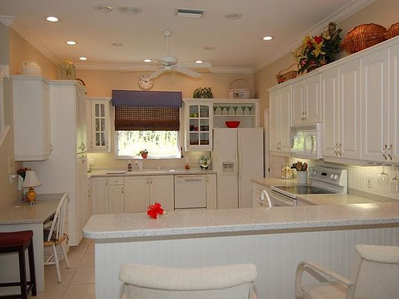 5th image of 3712 Candia Dr