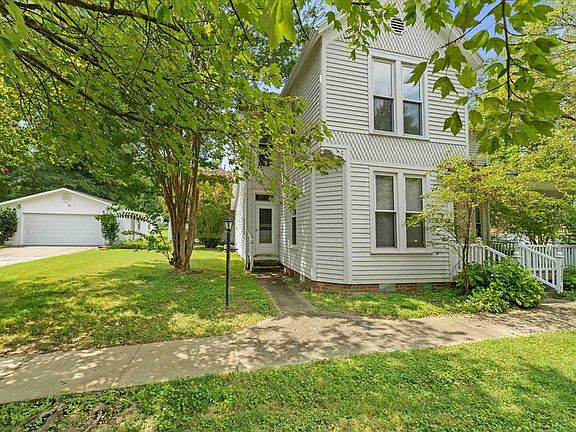 3rd image of 10720 Mill St
