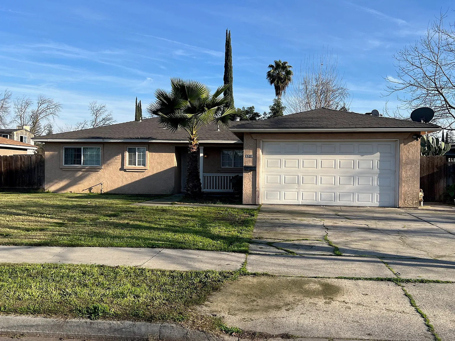 3218 Sacramento Dr photo 1
