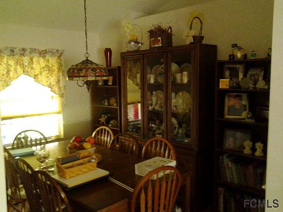 3rd image of 38 Richfield Ln