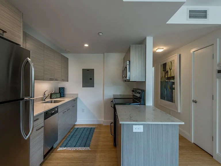 Malvern Place Apartments — Photo 7