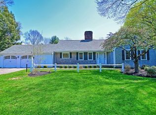 213 North St, Medfield, MA 02052