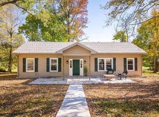 251 Broeckers Ln #1, New Albany, IN 47150
