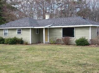 15763 Pruin St, Spring Lake, MI 49456