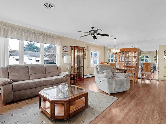 4th image of 354 Costa Mesa Dr