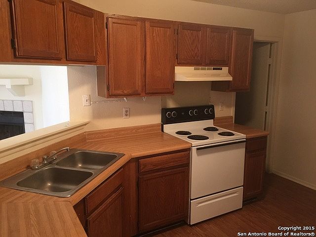 2nd image of 6250 Valley King