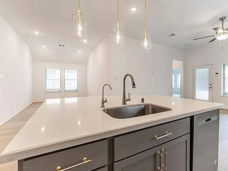 21107 Armstrong County Dr — Photo 13