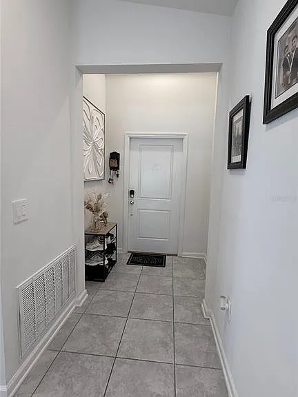 225 Lawson Ave — Photo 2