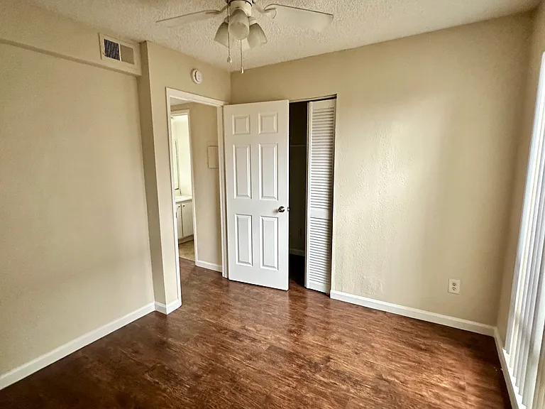 5101 Glide Dr #1 — Photo 13