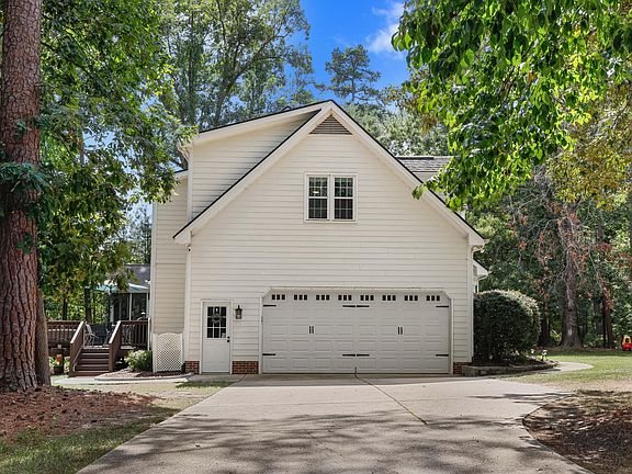3rd image of 2321 Beaver Oaks Ct