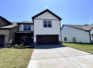 2909 Soldiers Honor Dr, Murfreesboro, TN 37128