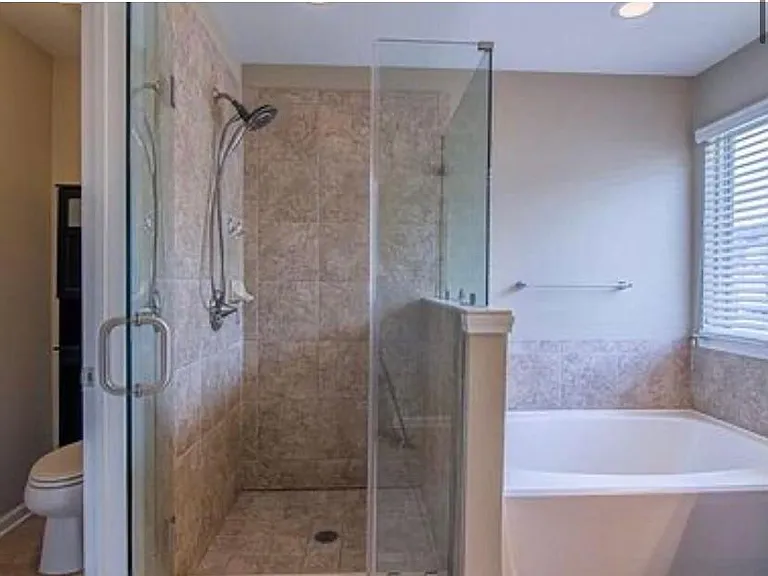 2161 Crestridge Trl NE — Photo 5