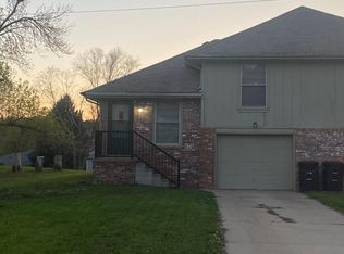 5608 S 114th St, Omaha, NE 68137