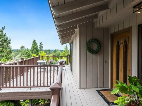 5433 NE 200th Place, Lake Forest Park, WA 98155