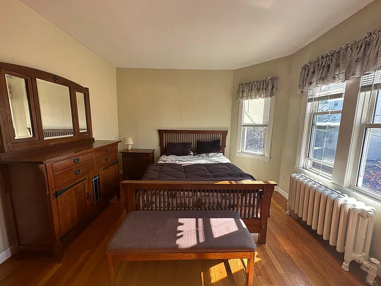 33 Knowlton St #B — Photo 5