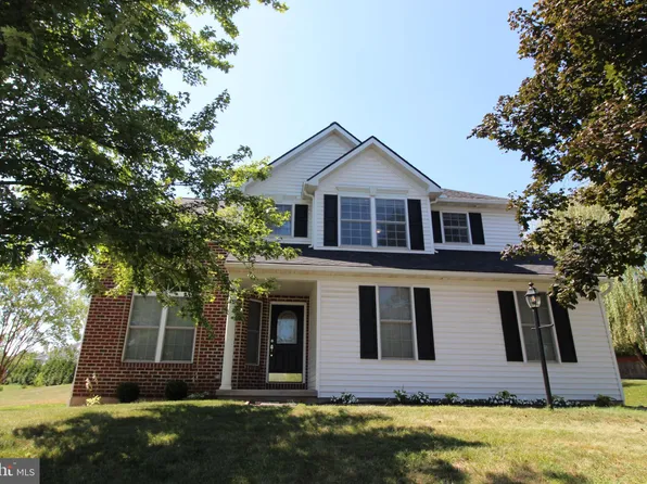 6 Cranberry Cir, Denver, PA 17517
