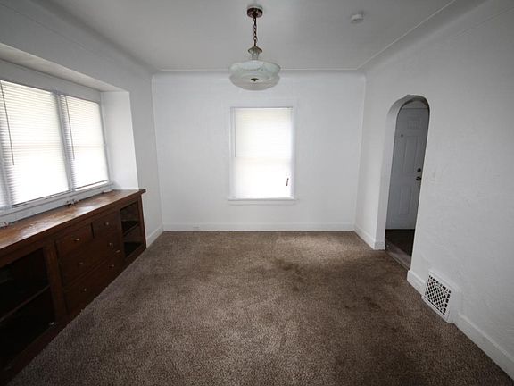 Dining Rm