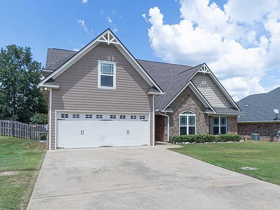 3rd image of 32 Maggy Ct