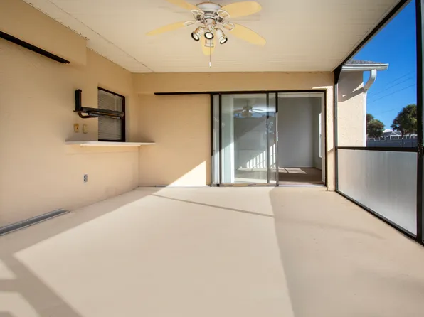 3815 Kingston Blvd, Sarasota, FL 34238