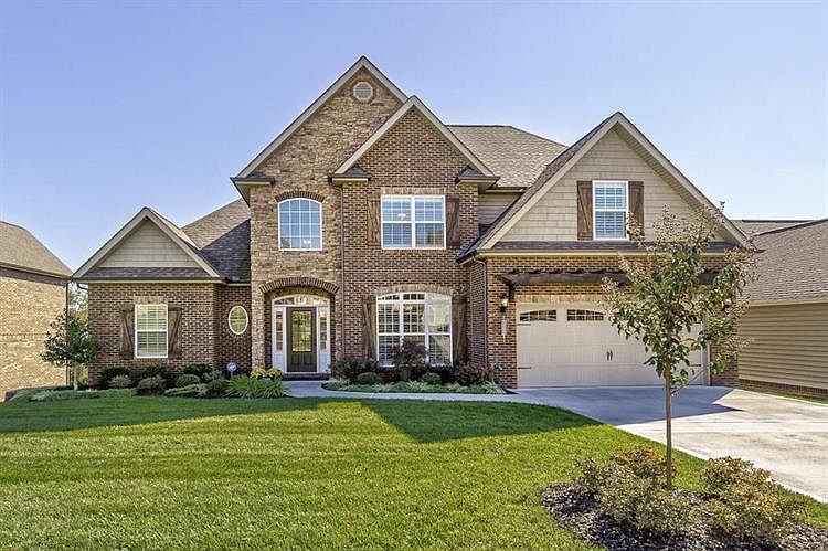 1st image of 10406 Ivy Hollow Dr