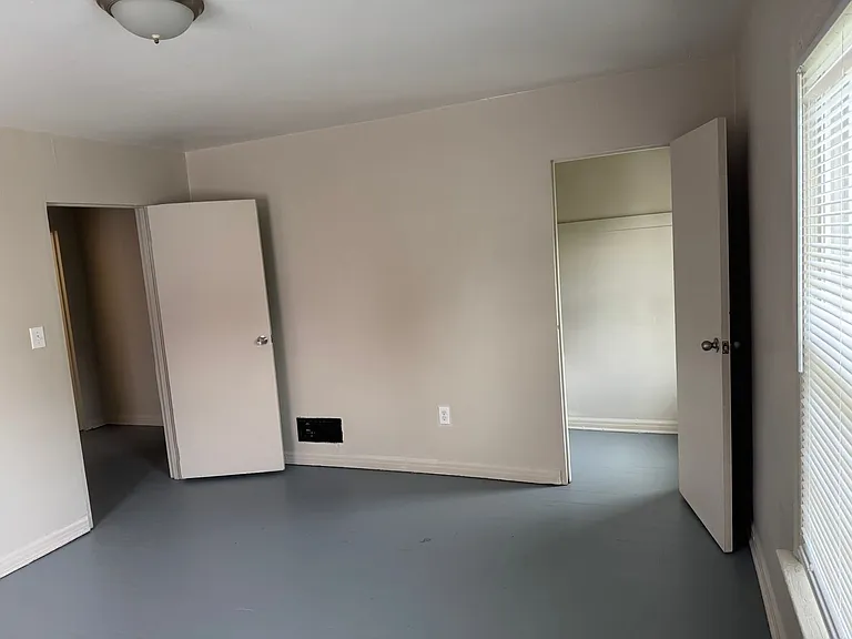 369 N Roosevelt Ave — Photo 9