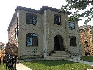 2nd image of 6206 N Kedvale Ave