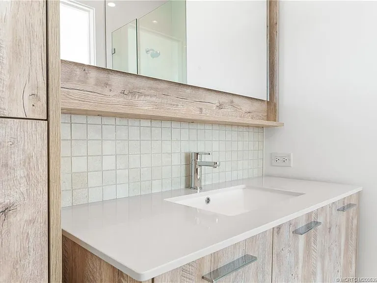 55 SE Seminole St #1-A — Photo 46