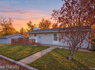 8033 Clarence St, Goodrich, MI 48438