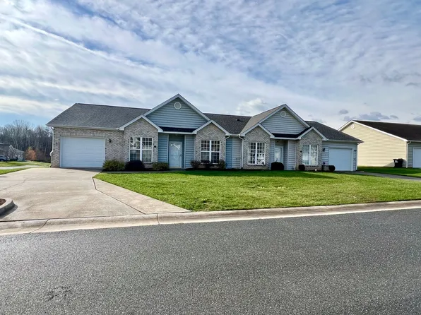 6 Crocetti Ln, Lynchburg, VA 24501