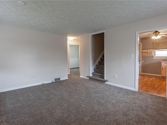 2nd image of 1531 Irving Ave