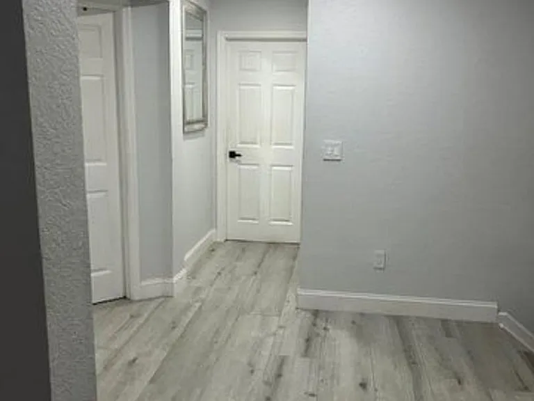 1305 Lucaya Dr — Photo 12