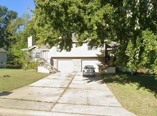 1110 S Zoll St #B, Warrensburg, MO 64093
