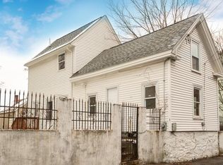 118 Walnut St, Lawrence, MA 01841