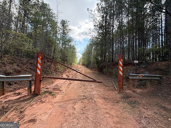 3rd image of Davis Lake Rd
