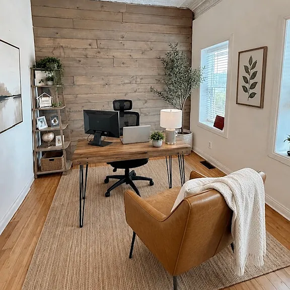 office or bedroom