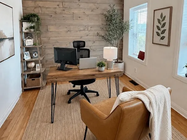 103 N Center St #1, Dundee, IA 52038