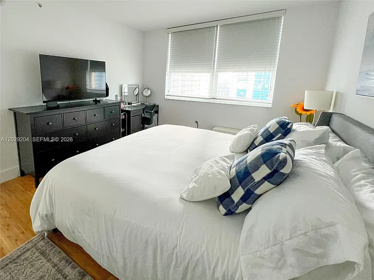1155 Brickell Bay Dr #2701 — Photo 10