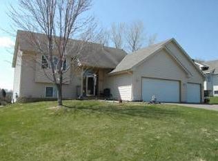 7971 Claiborne Ln, Inver Grove Heights, MN 55076