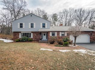 10 Lamancha Way, Andover, MA 01810