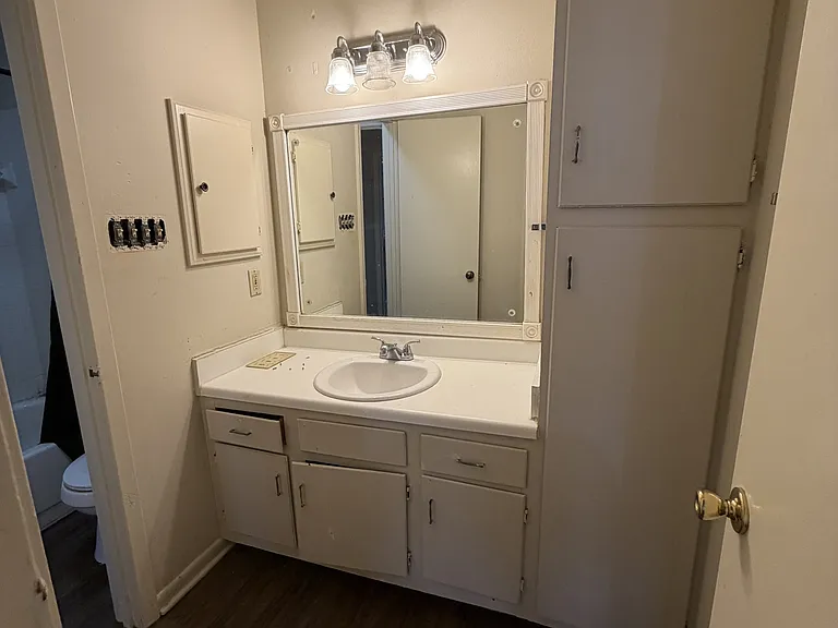 1824 San Antonio St #B — Photo 6