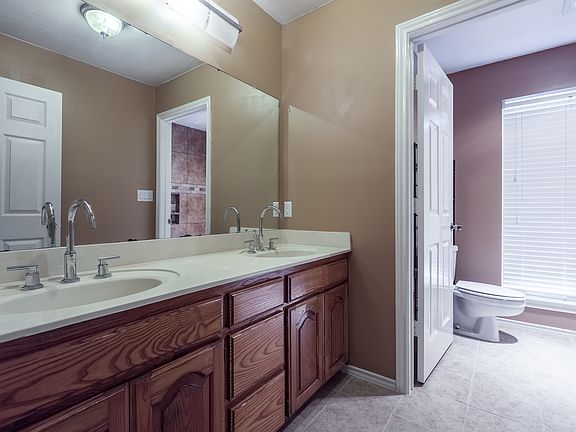 5th image of 792 Mesquite Ln