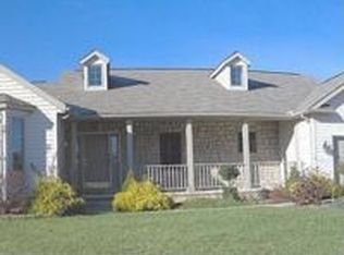 220 Cloverlane Ave SW, Hartville, OH 44632