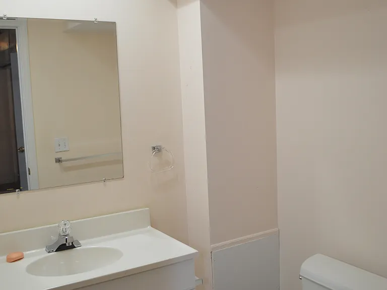 13313 Wyndemere Cir — Photo 25