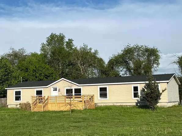 231 S Golfwood Ave, Carneys Pt, NJ 08069